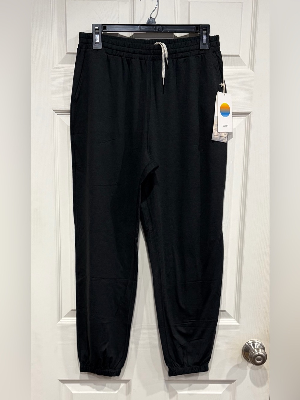 Vuori Women's Medium Boyfriend Sweatpant Black Heather Pants Sweats NWT Pockets